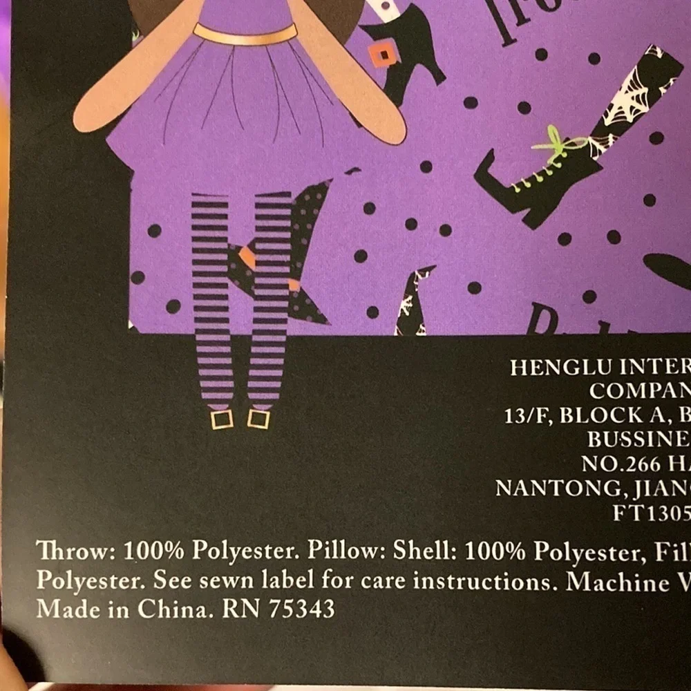 NEW! CYNTHIA ROWLEY CURIOUS KIDS WITCH FRIEND & BUBBLE TROUBLE HALLOWEEN THROW